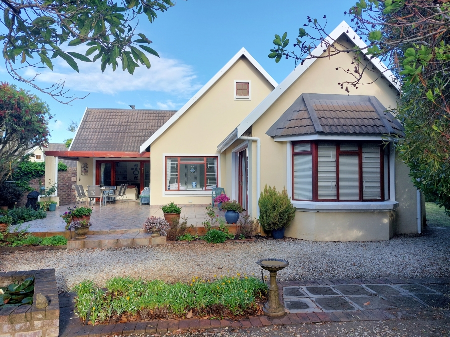 2 Bedroom Property for Sale in The Island Western Cape